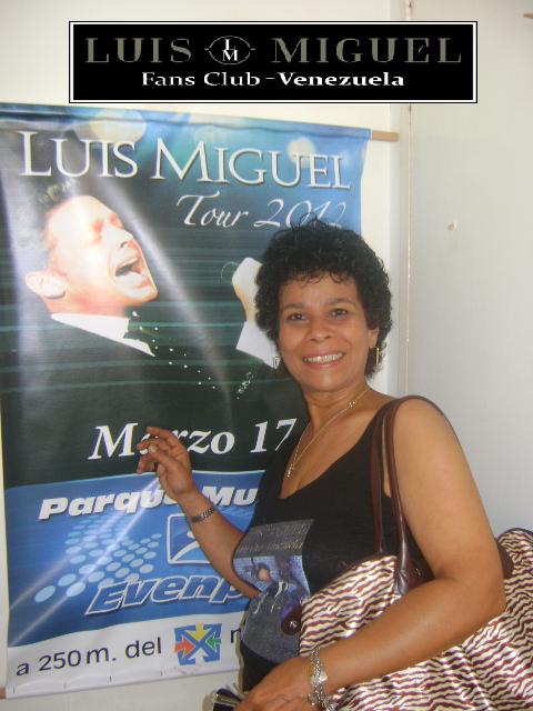 La Vice Lily siempre trabajando por Luis Miguel 